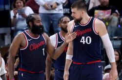 1xbet体育投注-关于火箭不敌雷霆，哈登独得40分的信息