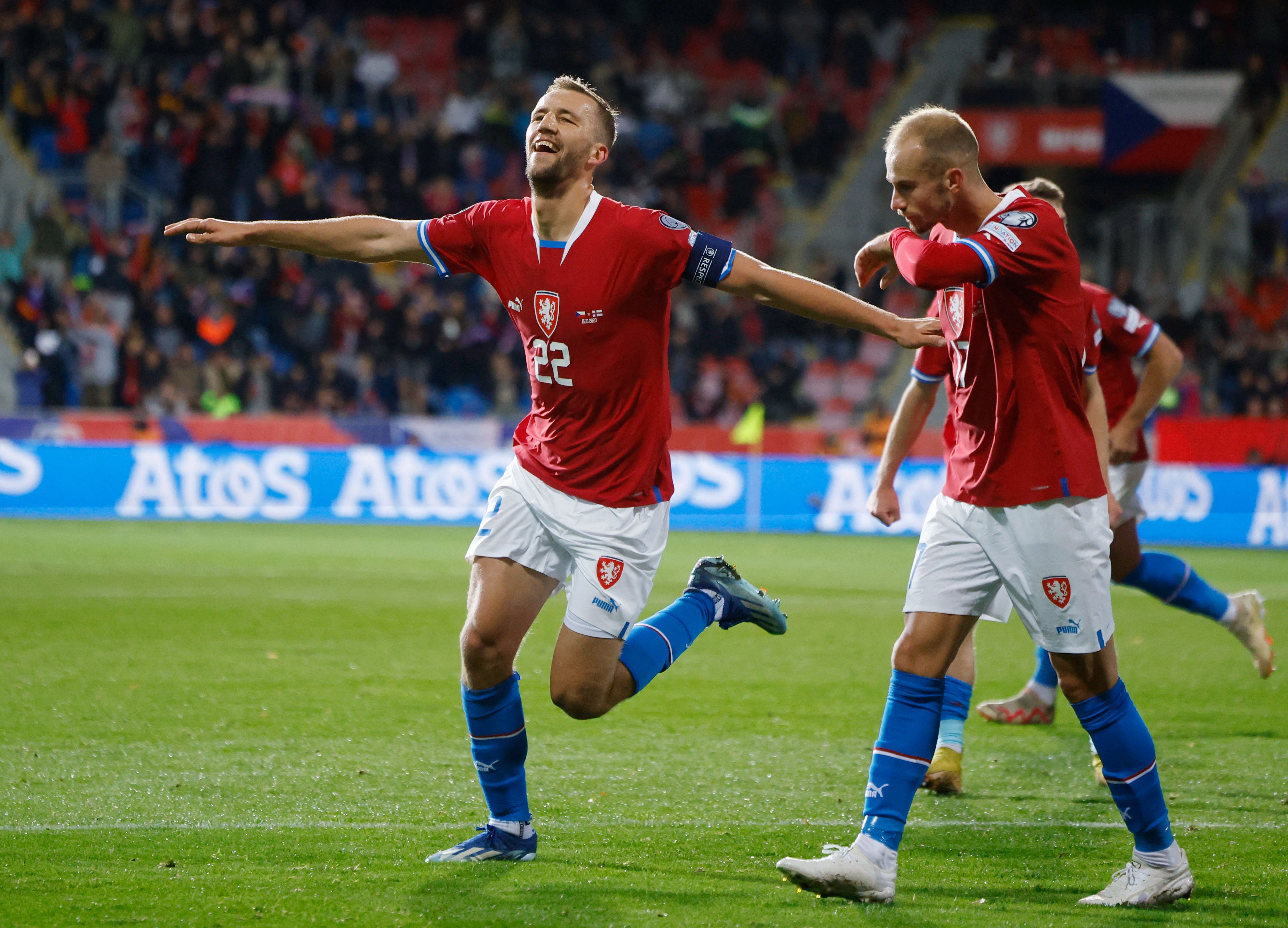 关于勒沃库森后卫受伤,影响球队防守实力的信息 关于勒沃库森后卫受伤,影响球队防守实力的信息