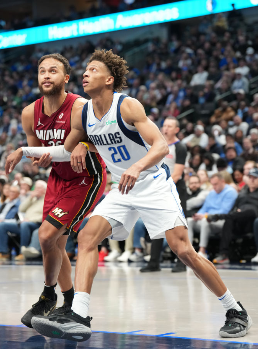 快船主场击败独行侠,乔治27+8 快船主场击败独行侠,乔治27+8