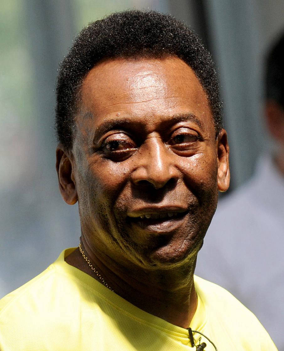 足球巨星们的较量,赛场上的风云人物! 足球巨星们的较量,赛场上的风云人物!