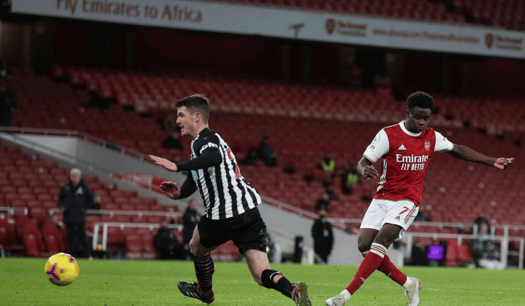 包含纽卡斯尔主场战平阿斯顿维拉，暂时缓解保级压力，迎来平局安慰的词条